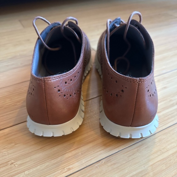 NEVER WORN Cole Haan Zerogrand Wingtip Oxford Size 8 - Picture 3 of 5